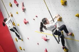 尤尔曼德：多特是欧洲顶级球队；踢曼城是一次极好的学习机会